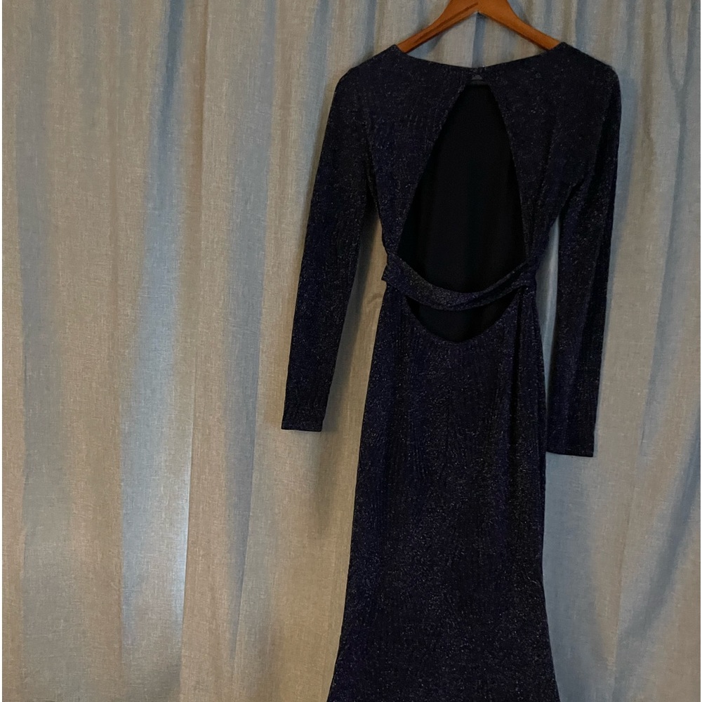 Beautiful dark blue long flowing dress - Picture 13 of 16